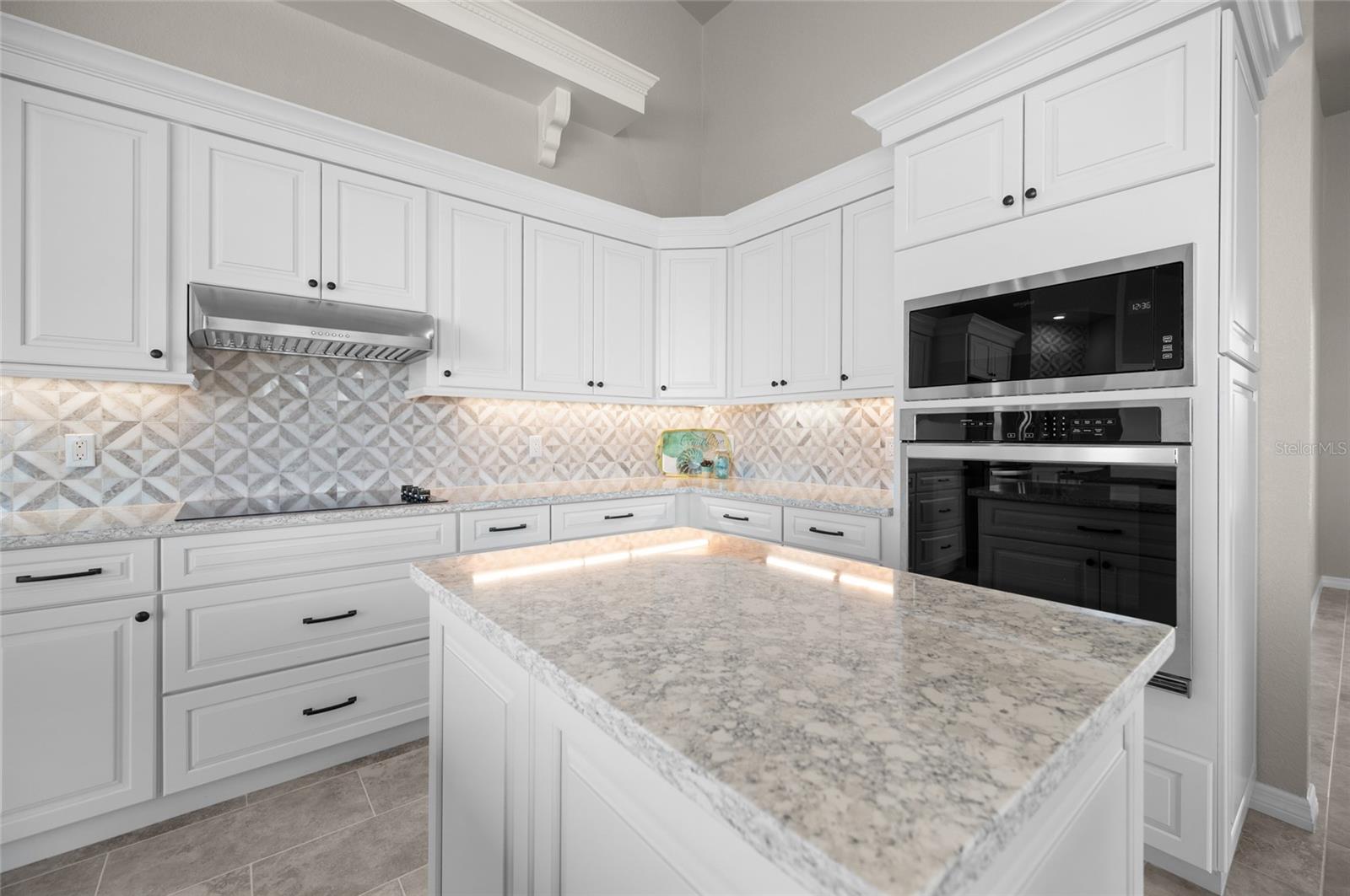 GROVE CITY SHORES - Residential