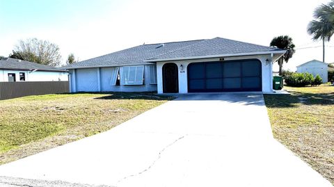 Photo of 7062 Beardsley Street, Englewood, FL 34224 (MLS # A4683446)