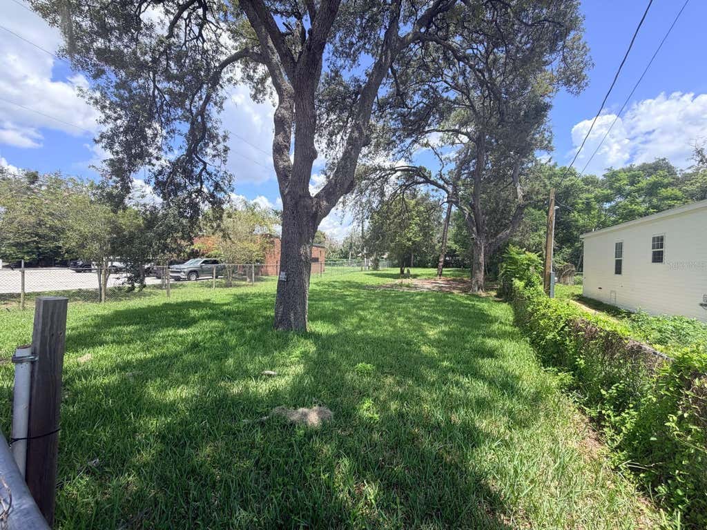 Photo of 1329 Lake Drive, Casselberry, FL 32707 (MLS # O6434385)