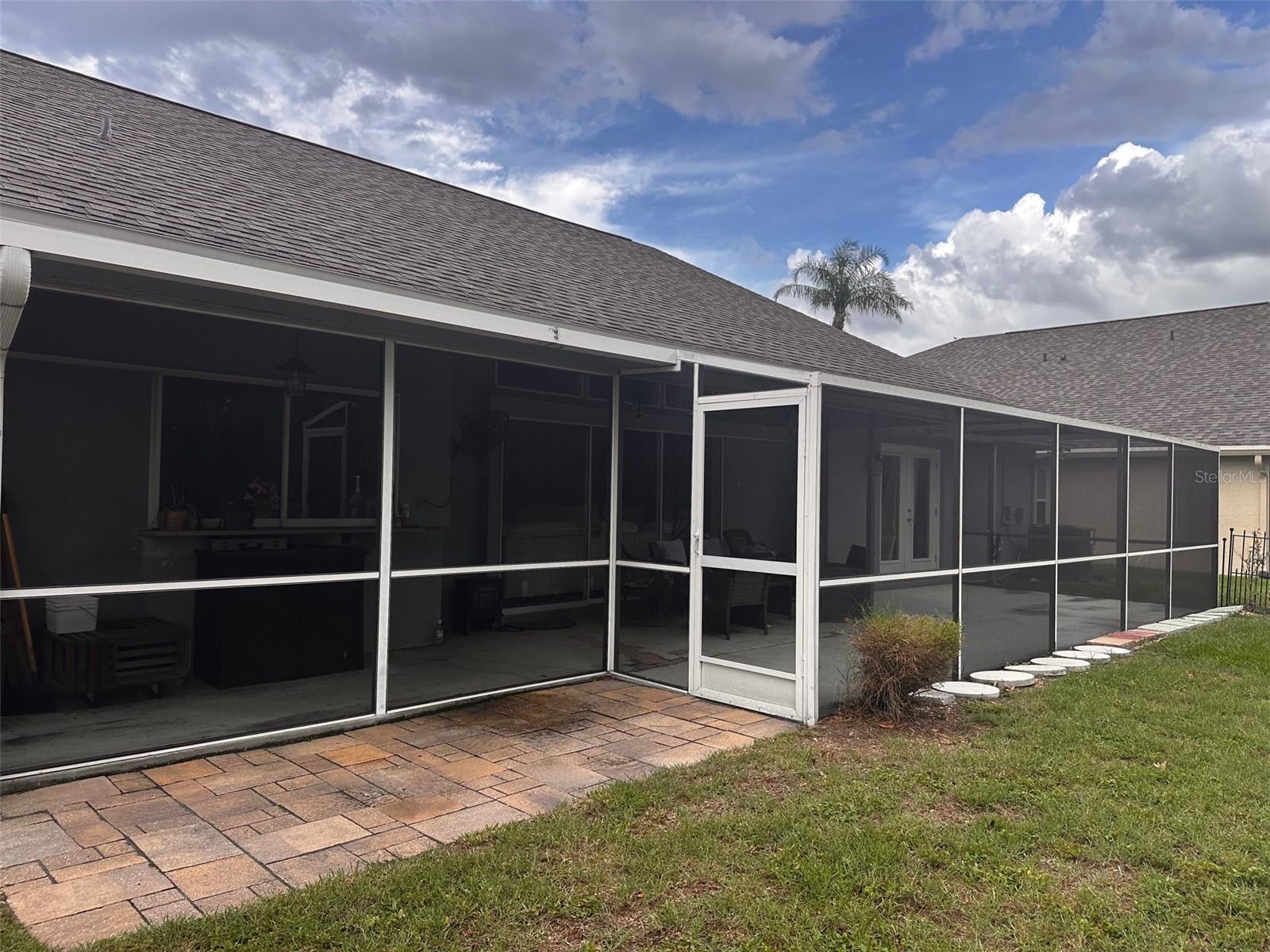 1403 VENTANA DRIVE