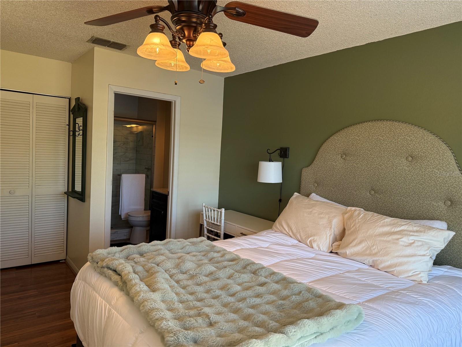 SUNNYBROOK CONDO 09 - Residential