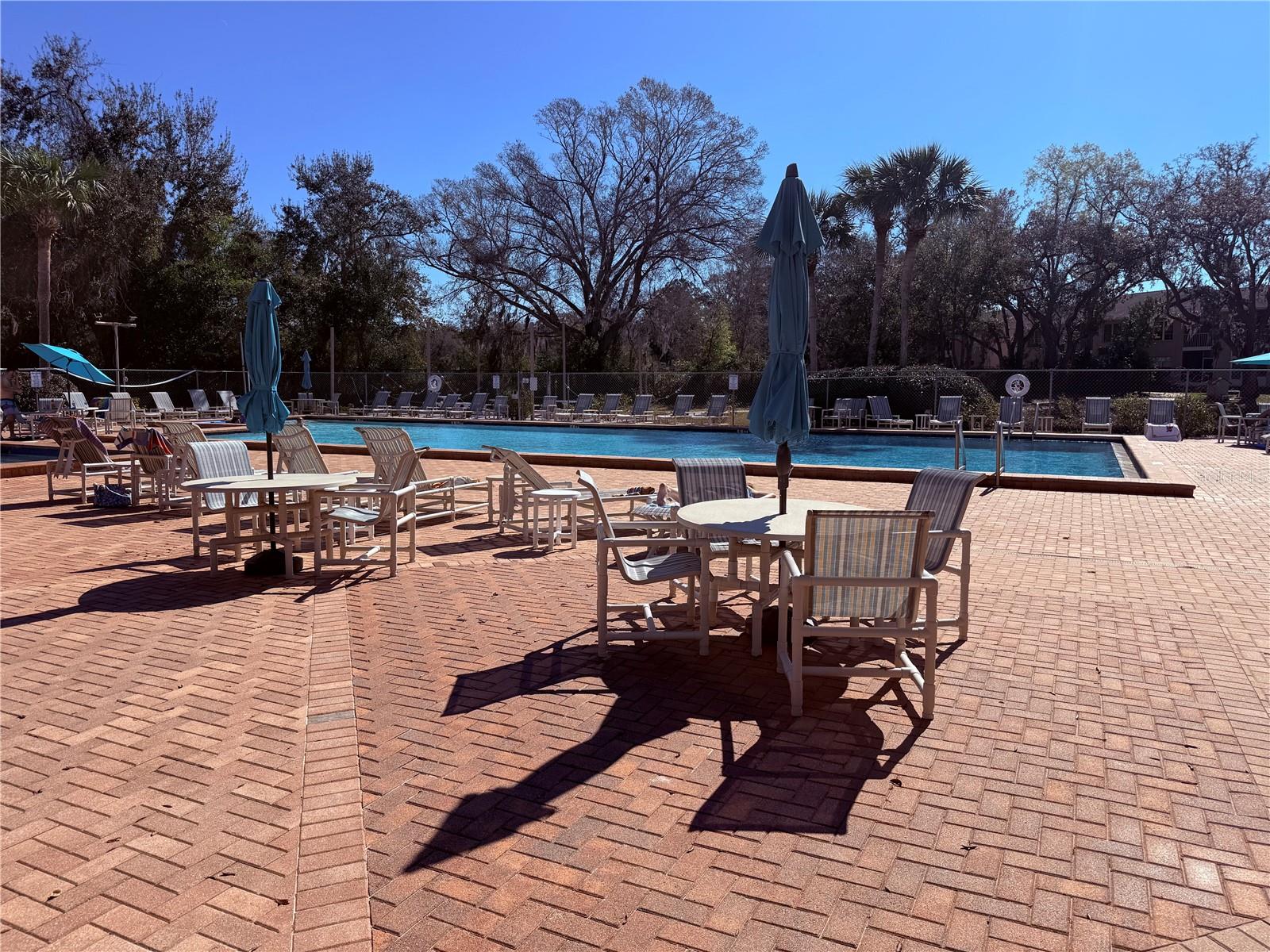 SUNNYBROOK CONDO 09 - Residential