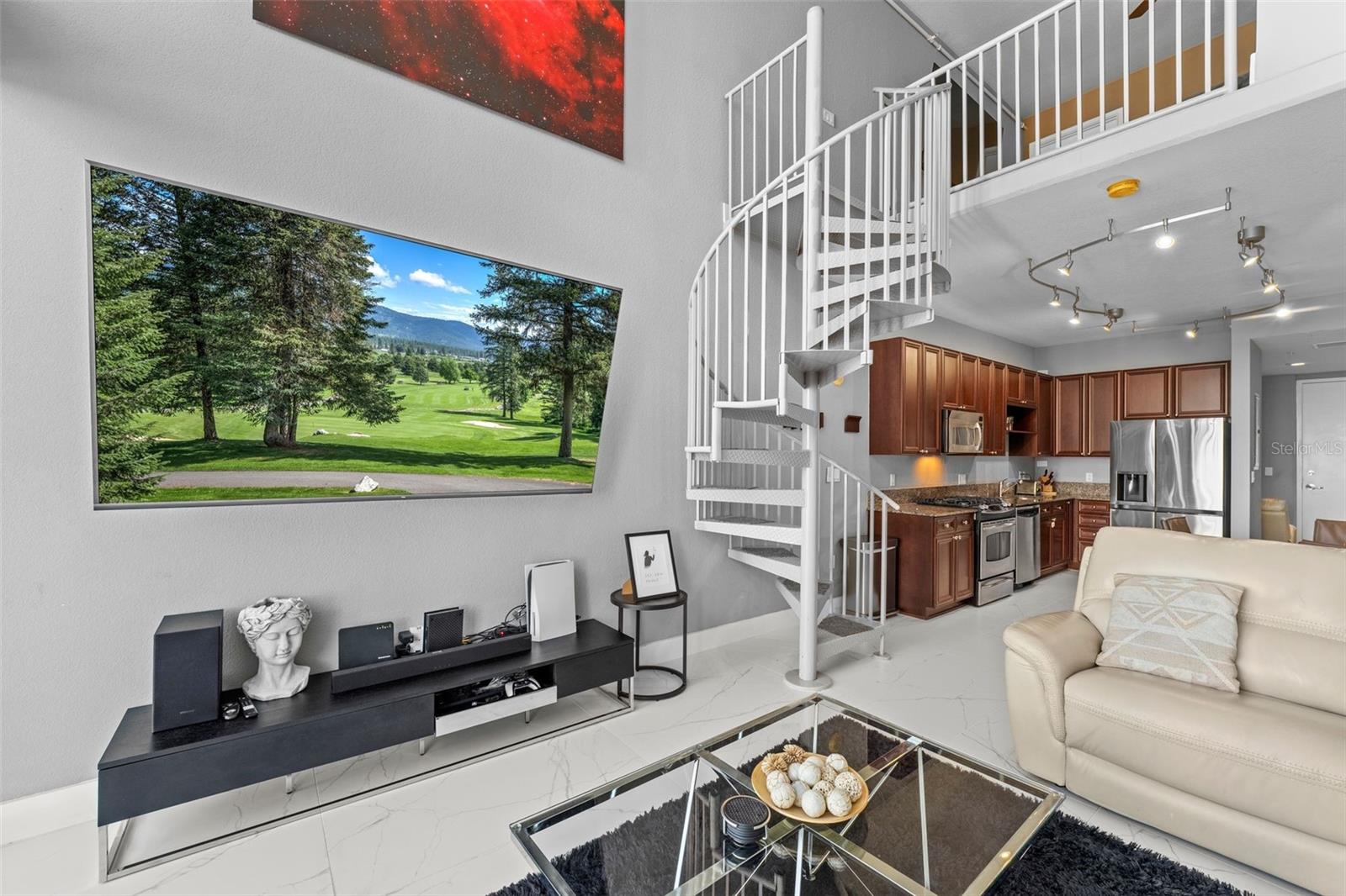 VUE AT LAKE EOLA - Residential Lease