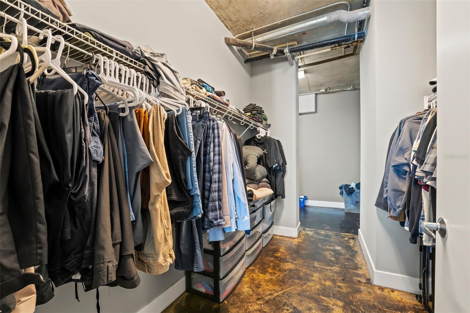 VUE AT LAKE EOLA - Residential Lease