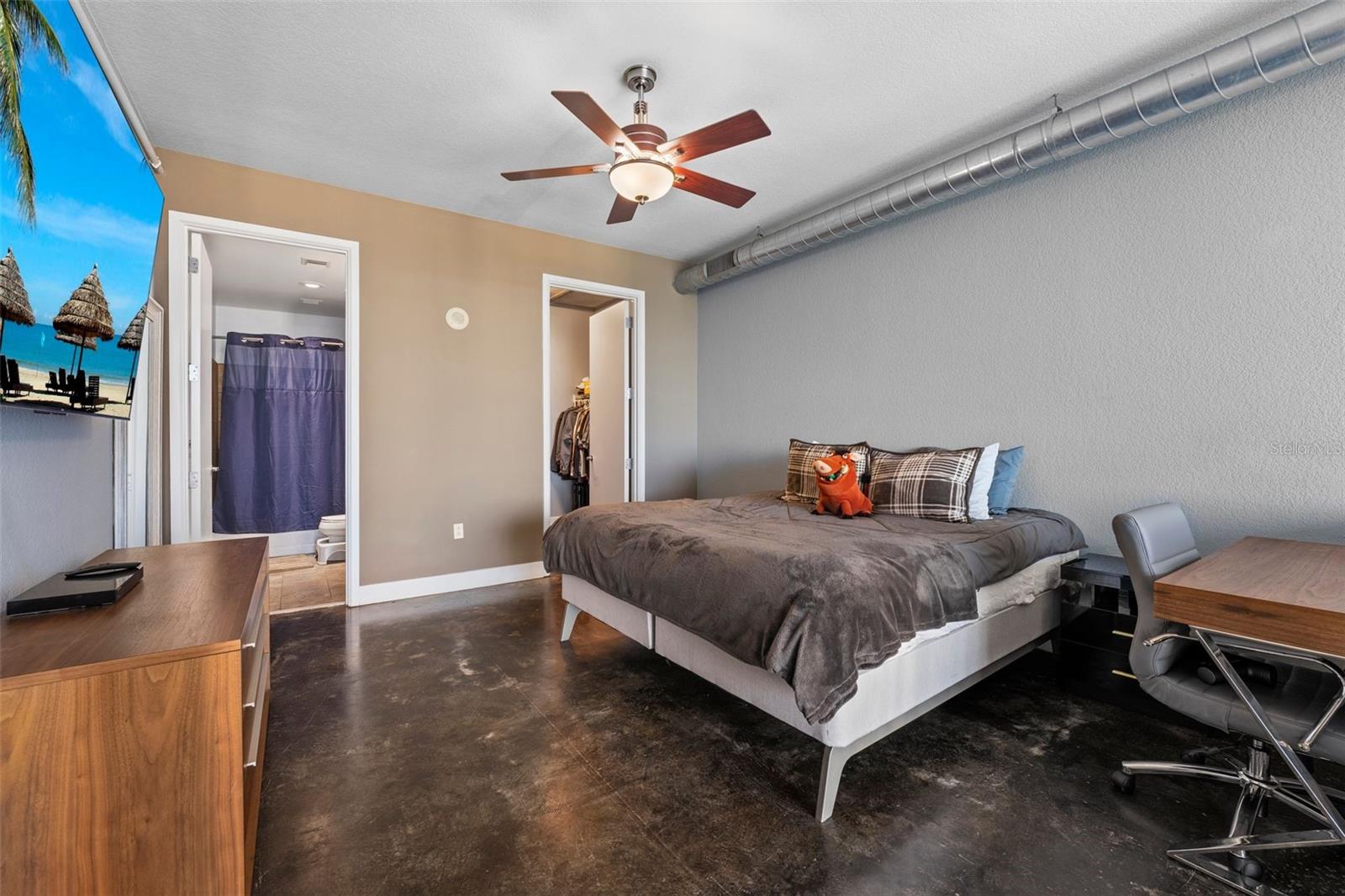 VUE AT LAKE EOLA - Residential Lease