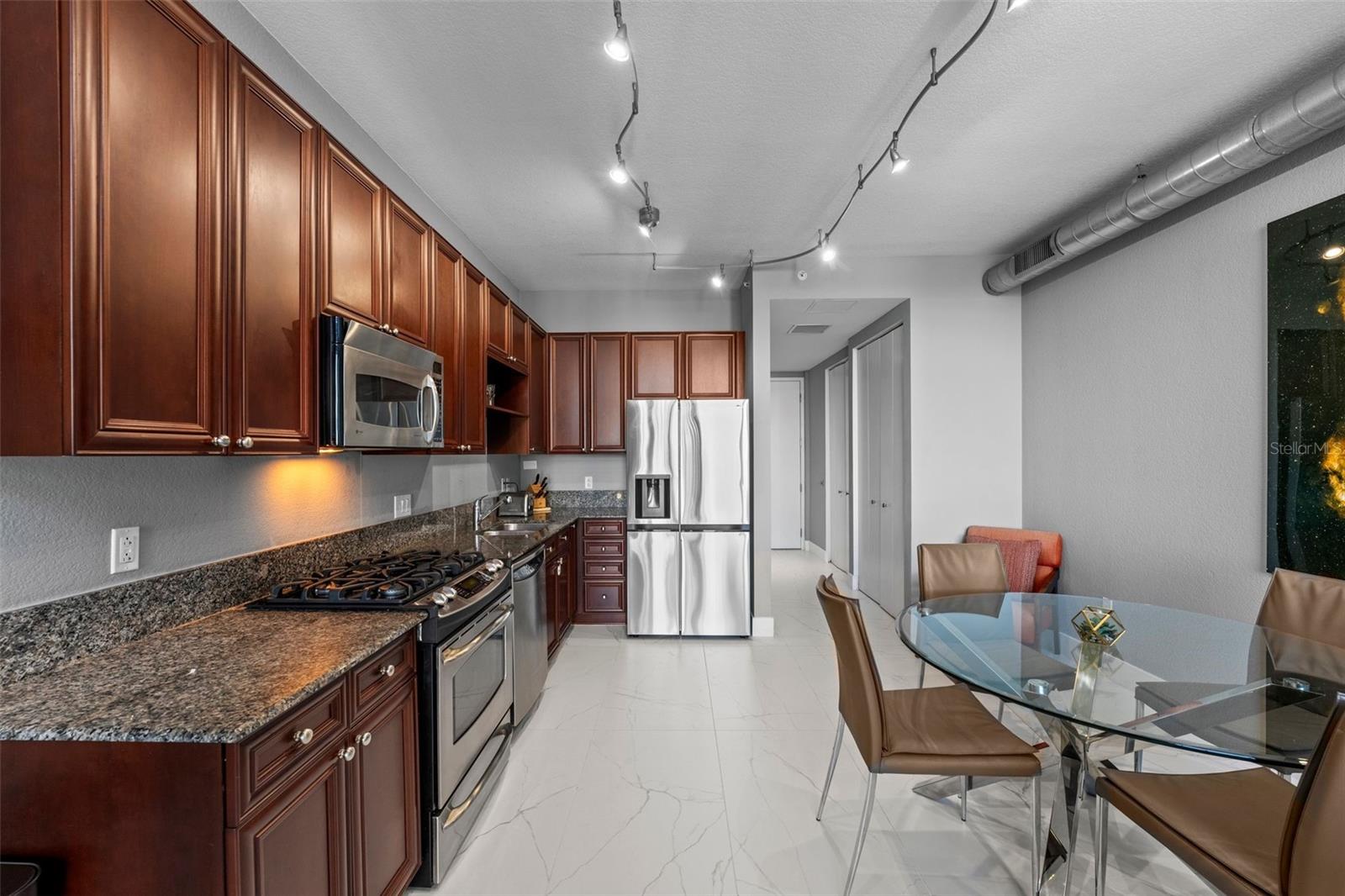 VUE AT LAKE EOLA - Residential Lease