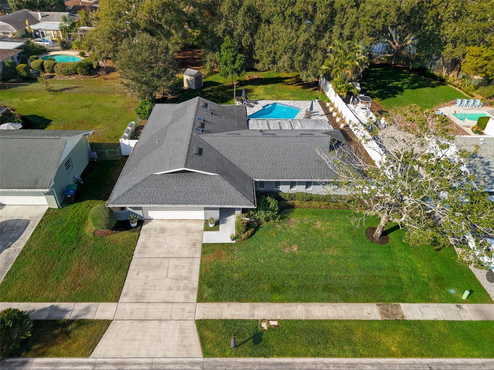 MERCERDEES GROVE - Residential