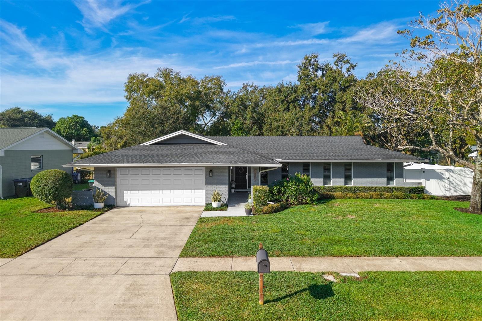 MERCERDEES GROVE - Residential