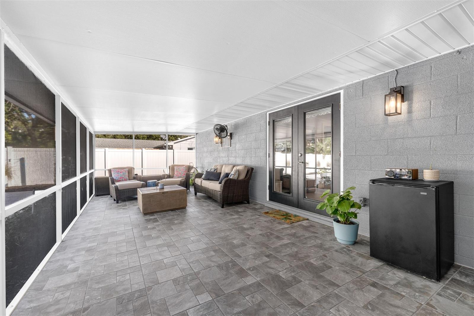 MERCERDEES GROVE - Residential