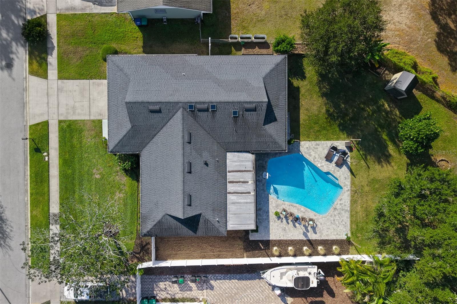 MERCERDEES GROVE - Residential