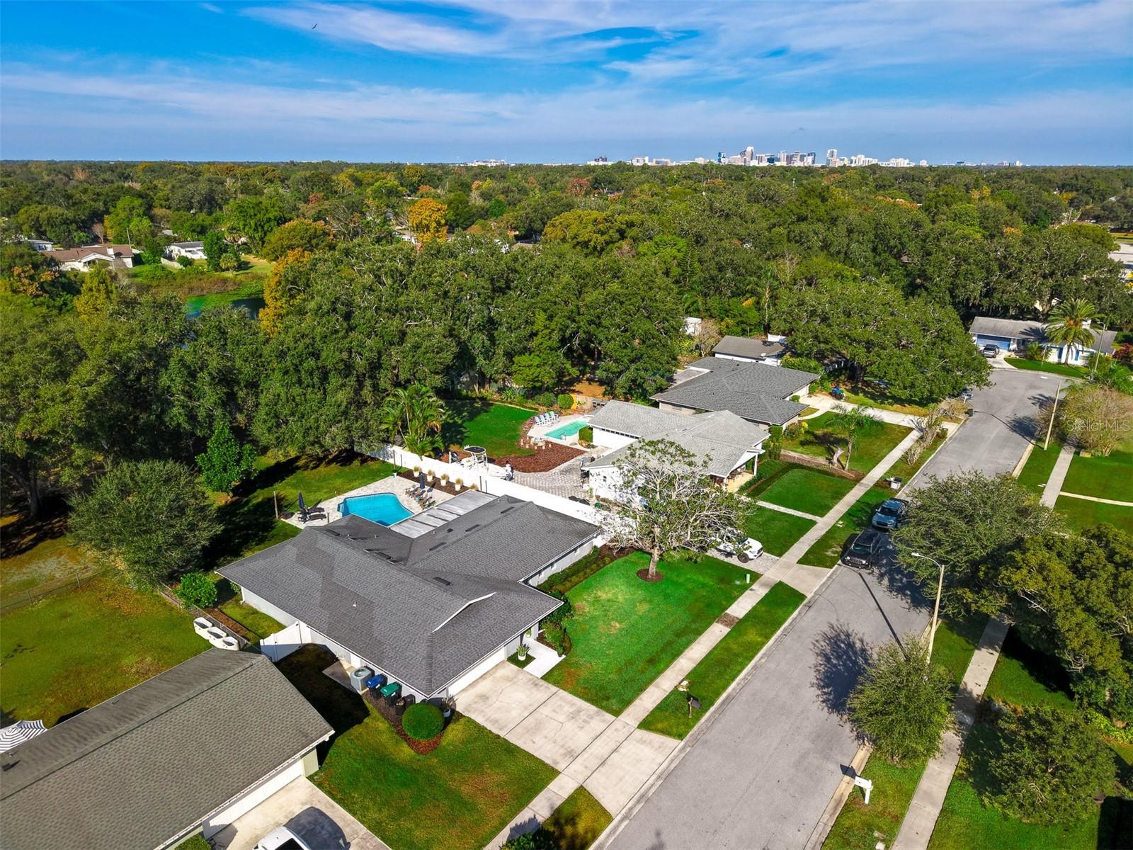 MERCERDEES GROVE - Residential