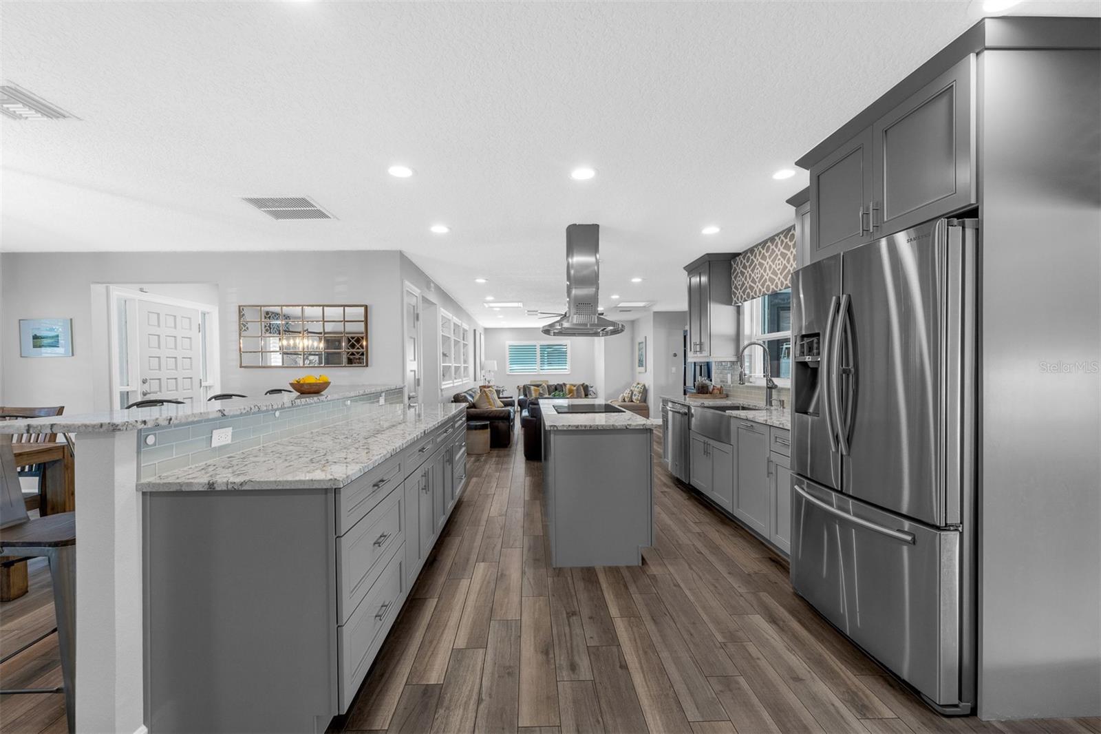 MERCERDEES GROVE - Residential