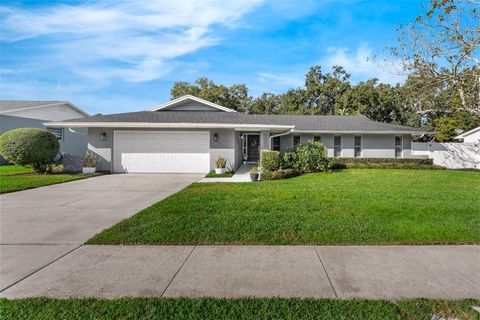 Photo of 4512 Crichton Lane, Orlando, FL 32806 (MLS # R4910357)