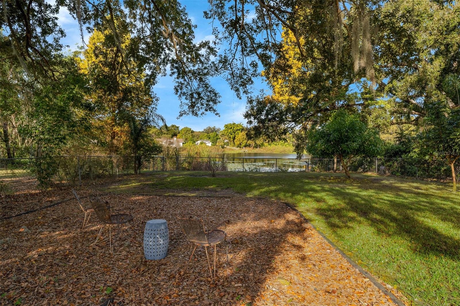 MERCERDEES GROVE - Residential