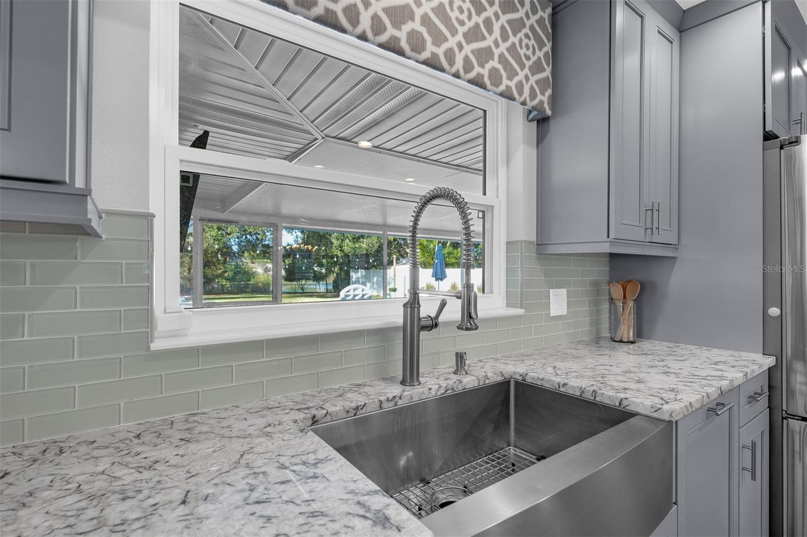 MERCERDEES GROVE - Residential