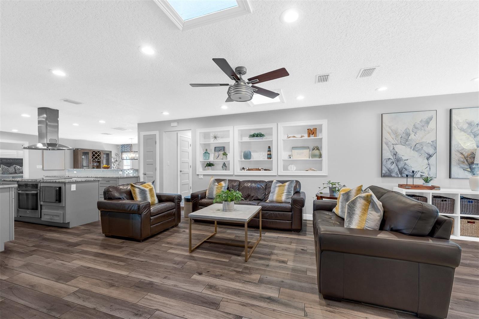 MERCERDEES GROVE - Residential