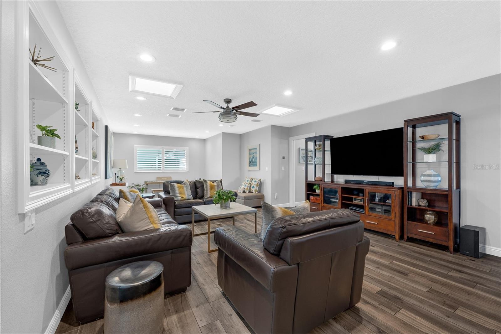 MERCERDEES GROVE - Residential