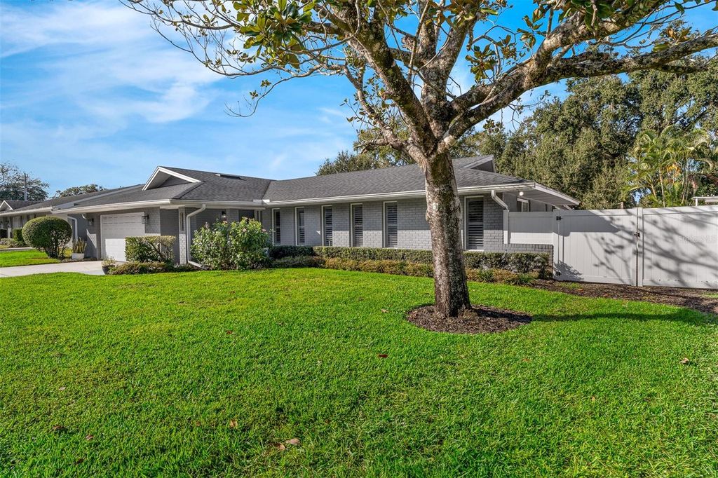 Photo of 4512 Crichton Lane, Orlando, FL 32806 (MLS # R4910357)