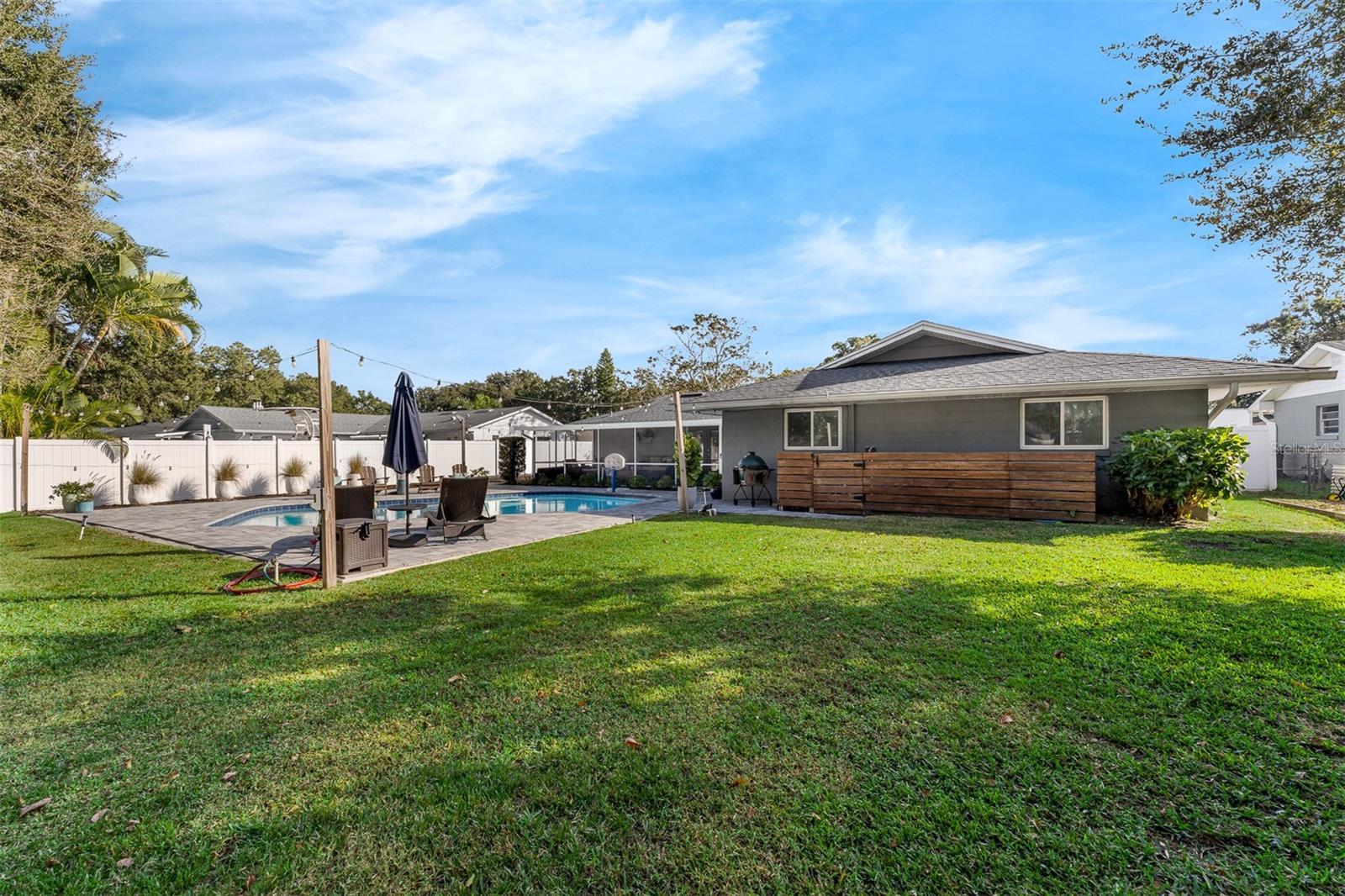 MERCERDEES GROVE - Residential