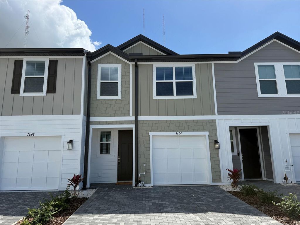 Photo of 7650 Deer Valley Cir, Tampa, FL 33635 (MLS # TB8439034)