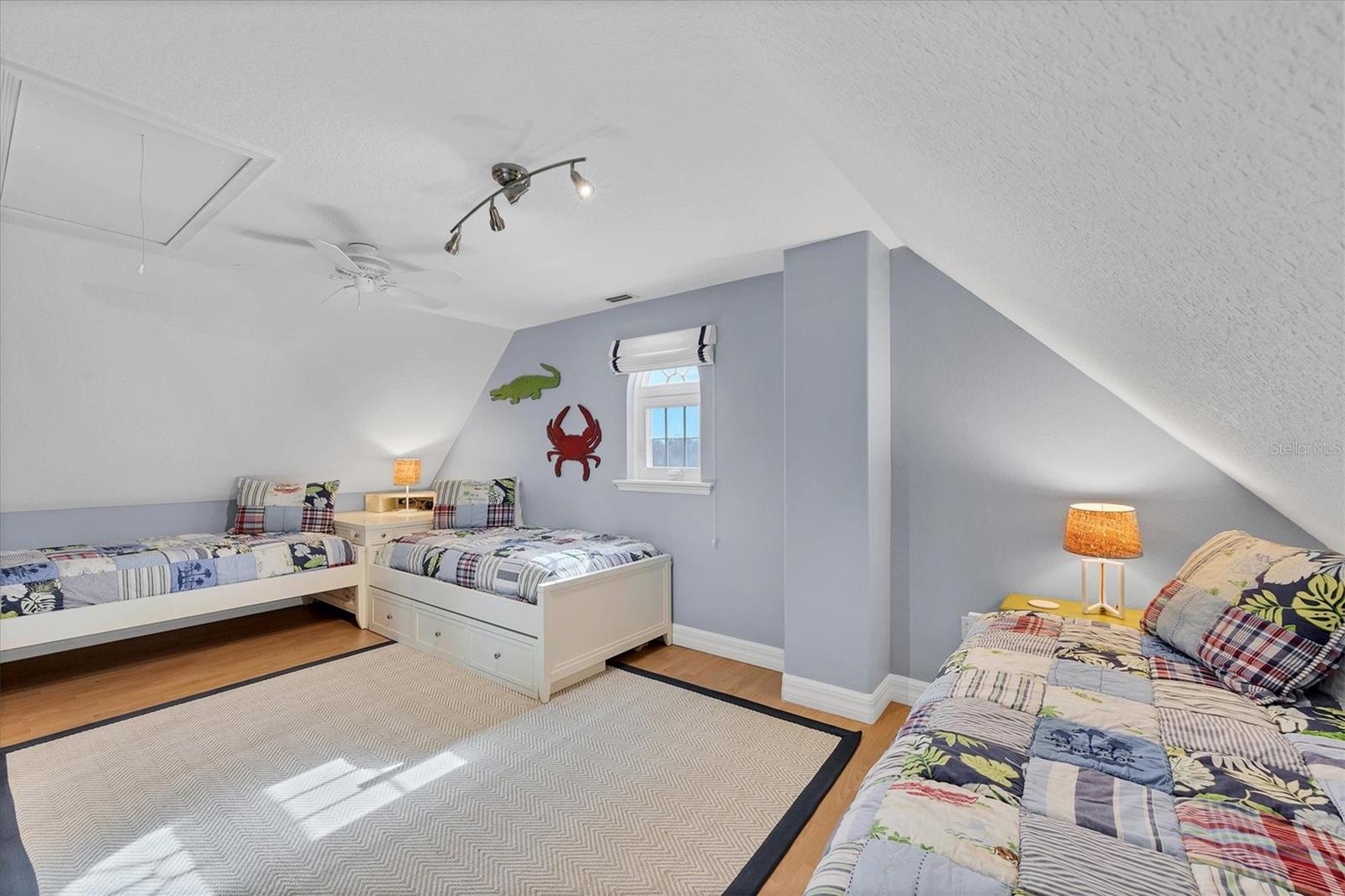 HIDDEN COVE ESTATES A - Residential