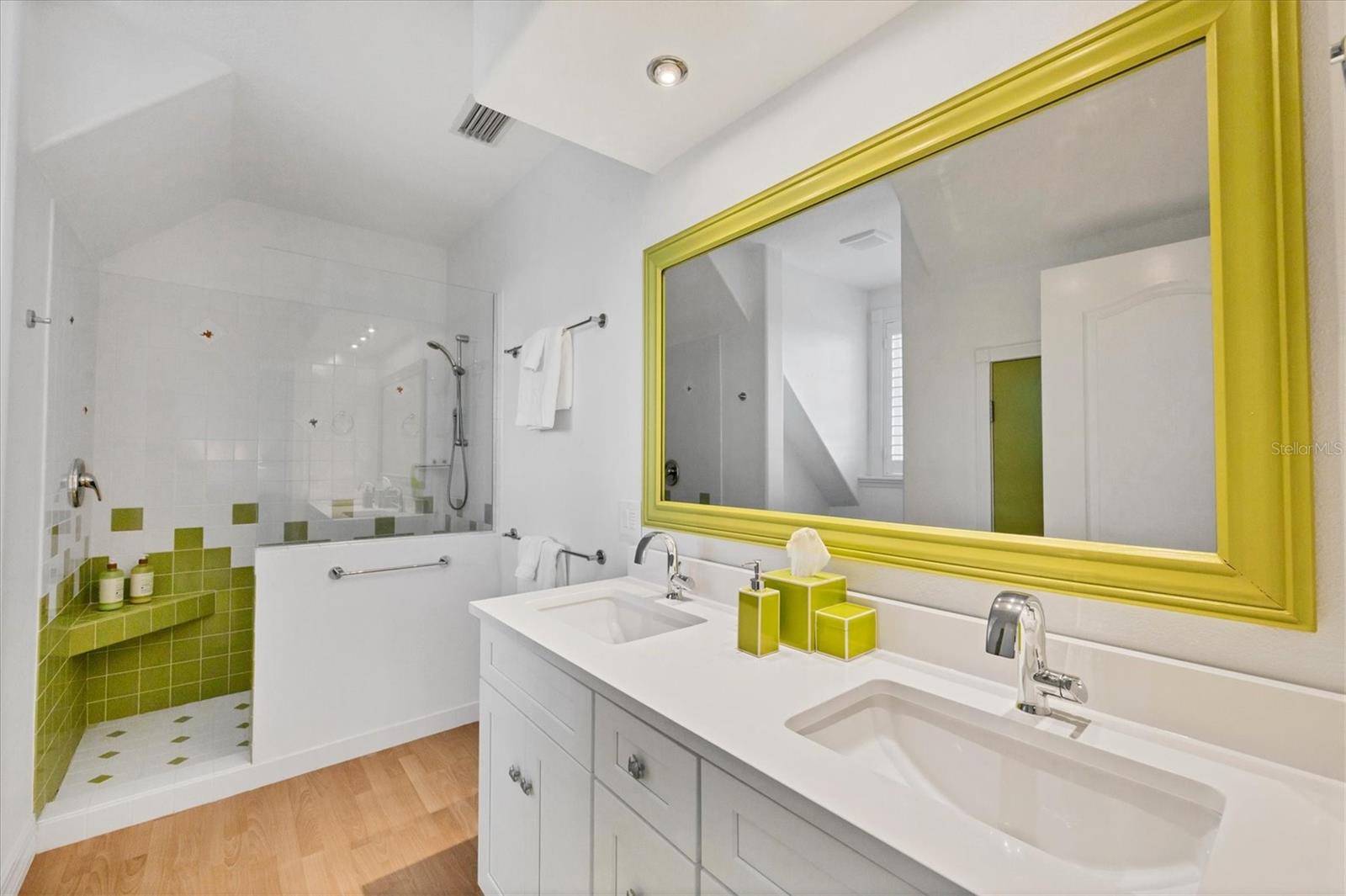 HIDDEN COVE ESTATES A - Residential