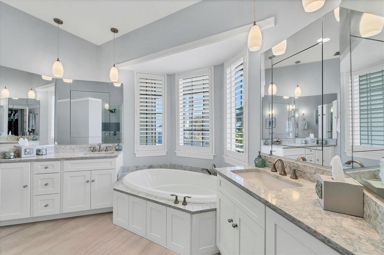 HIDDEN COVE ESTATES A - Residential