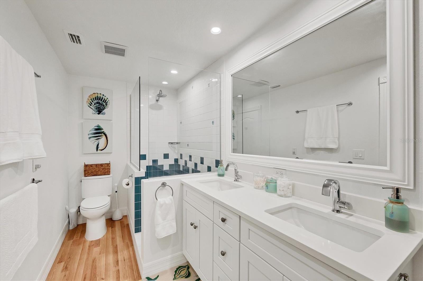 HIDDEN COVE ESTATES A - Residential