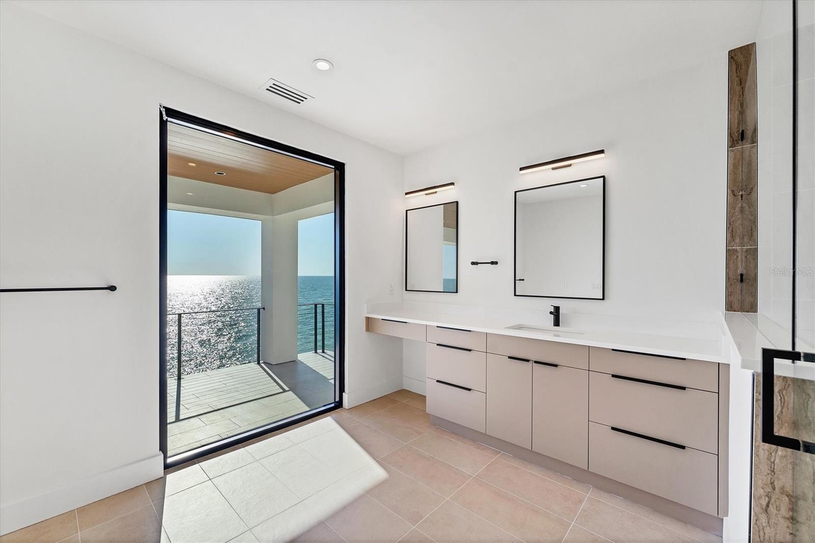CASEY KEY - Residential