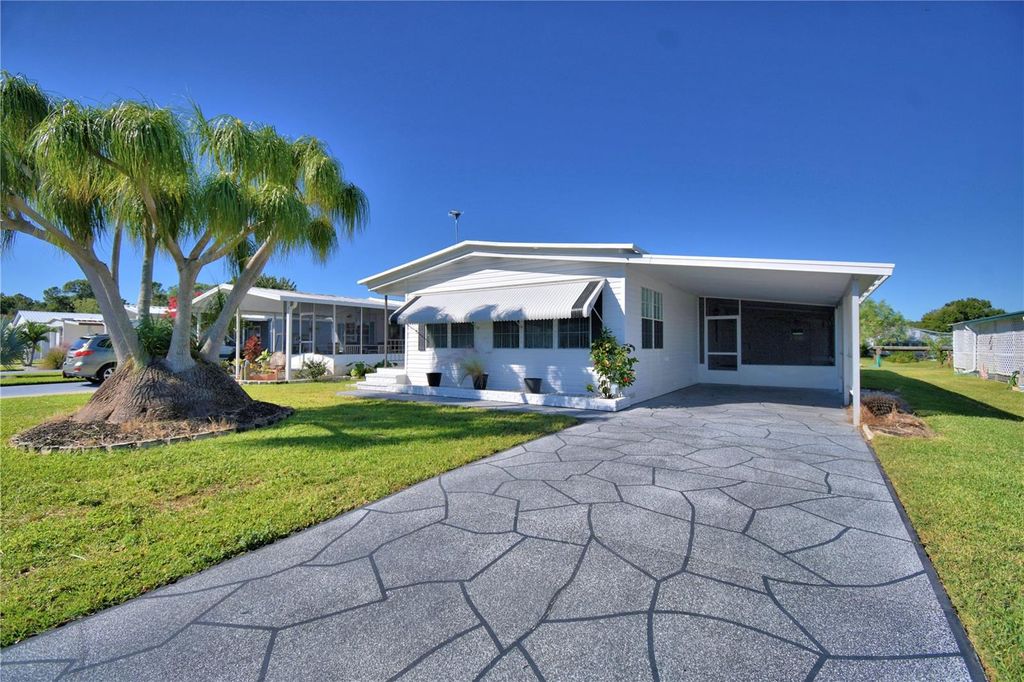 Photo of 160 Bonnie Drive, Auburndale, FL 33823 (MLS # P4936625)