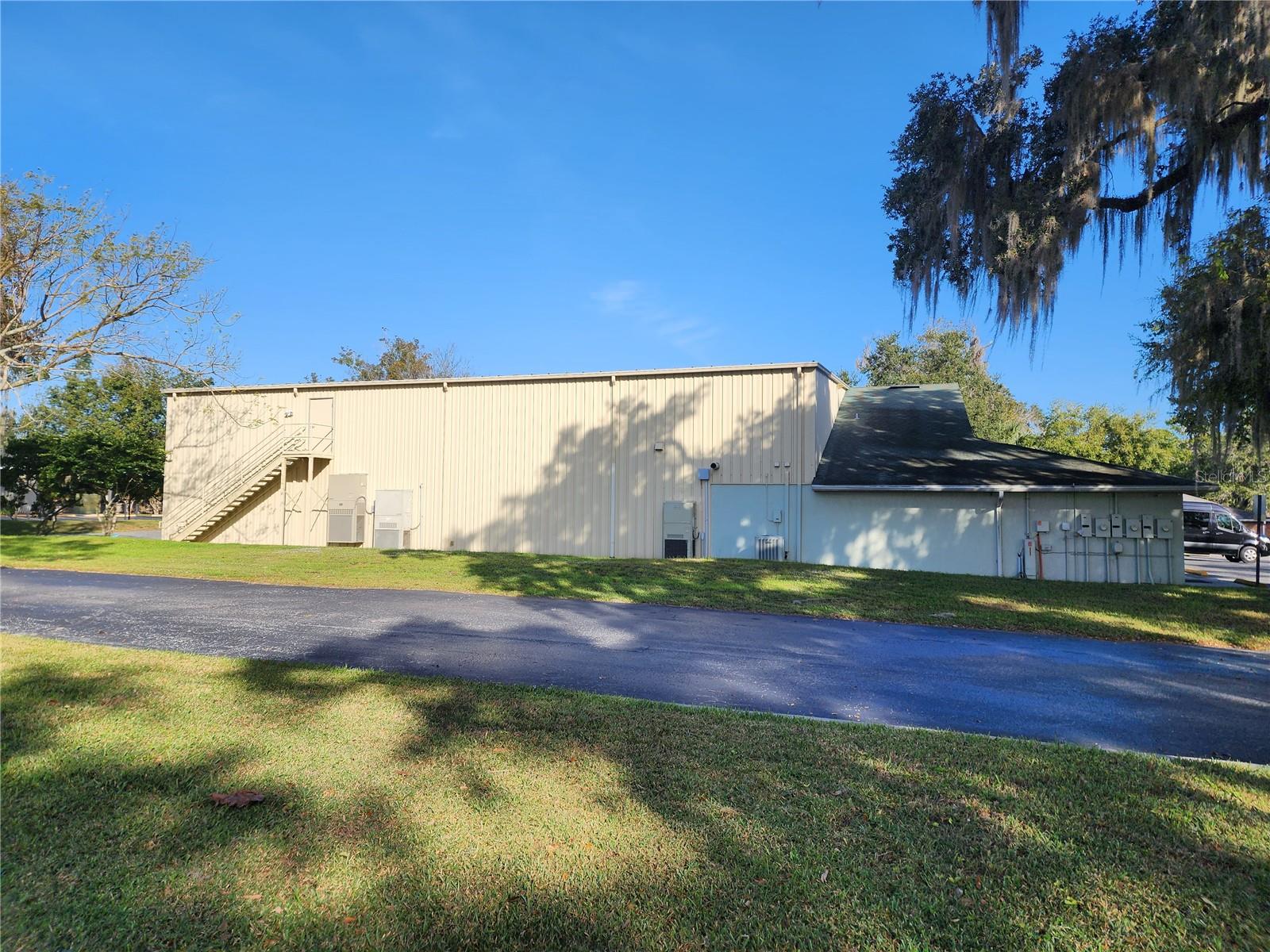 LEESBURG N C LEE ESTATE - Commercial Sale