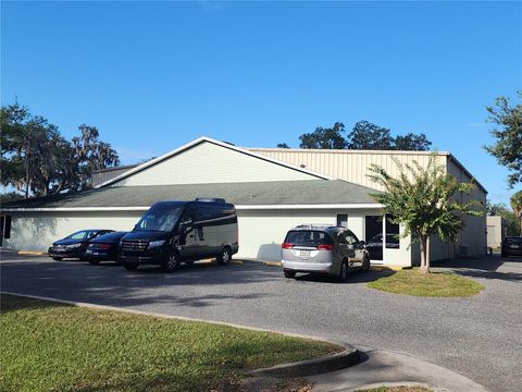 711 N 3RD ST LEESBURG FL 34748