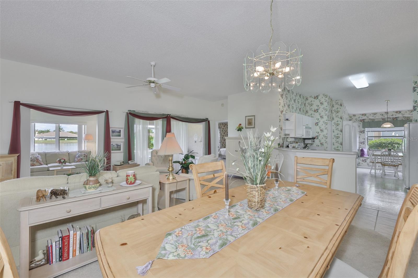 BROOKFIELD CONDO - Residential