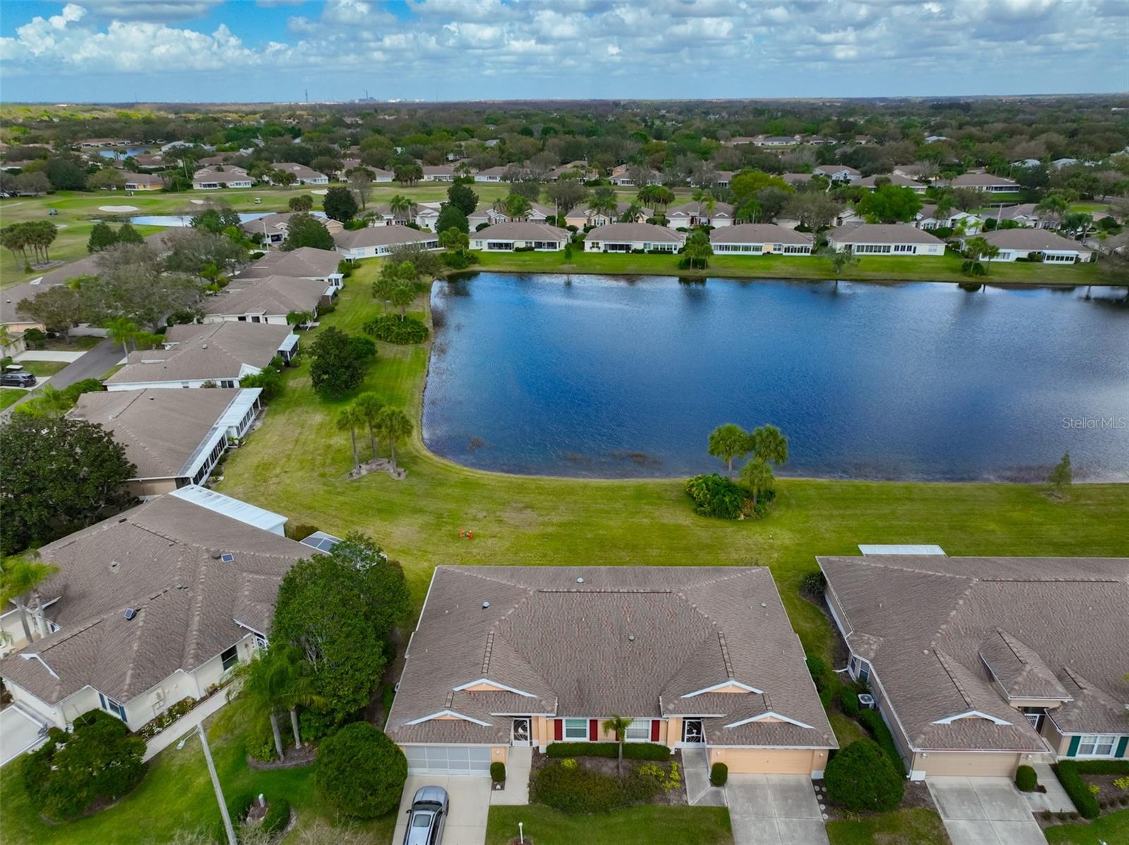 BROOKFIELD CONDO - Residential