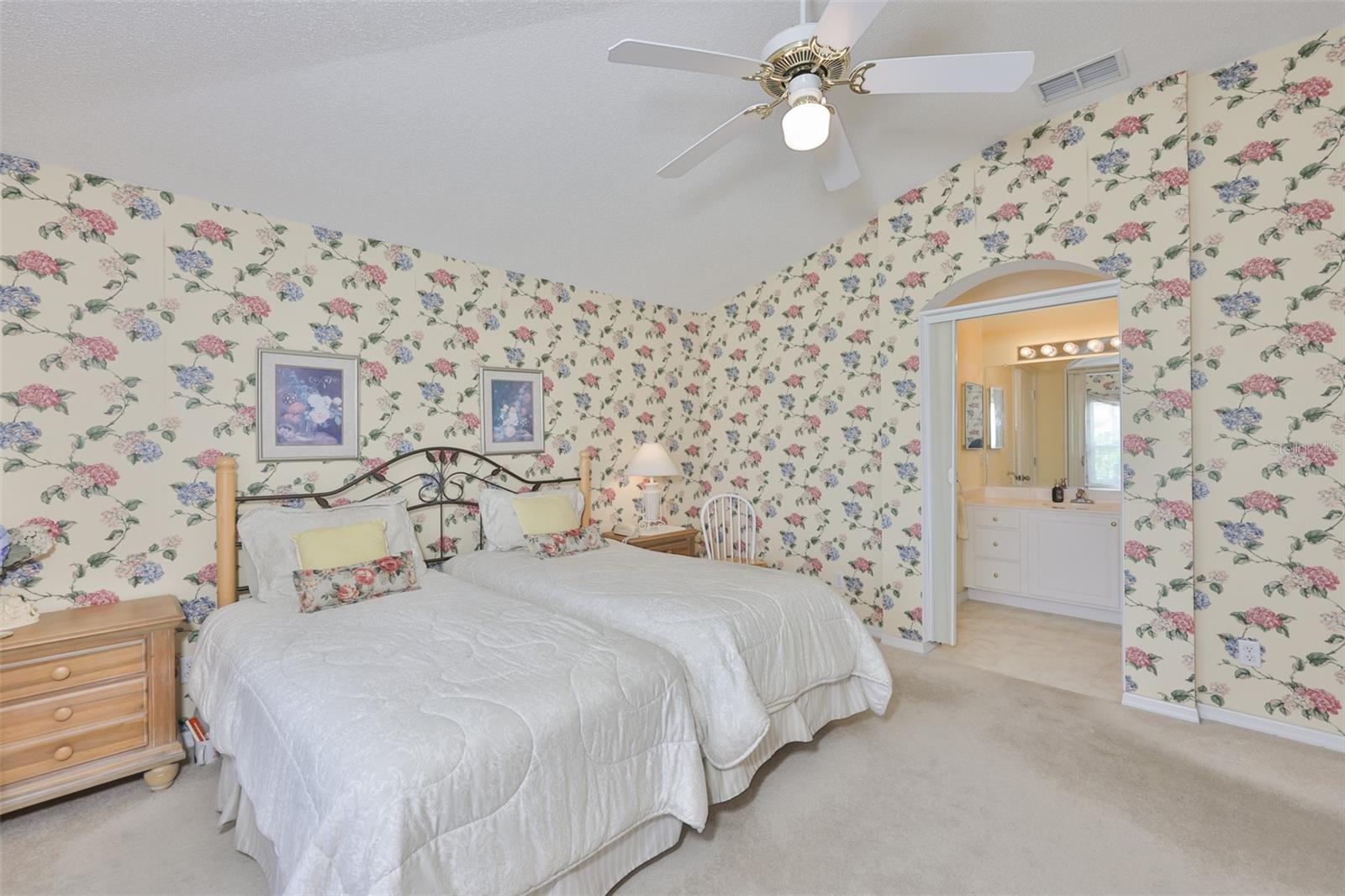 BROOKFIELD CONDO - Residential