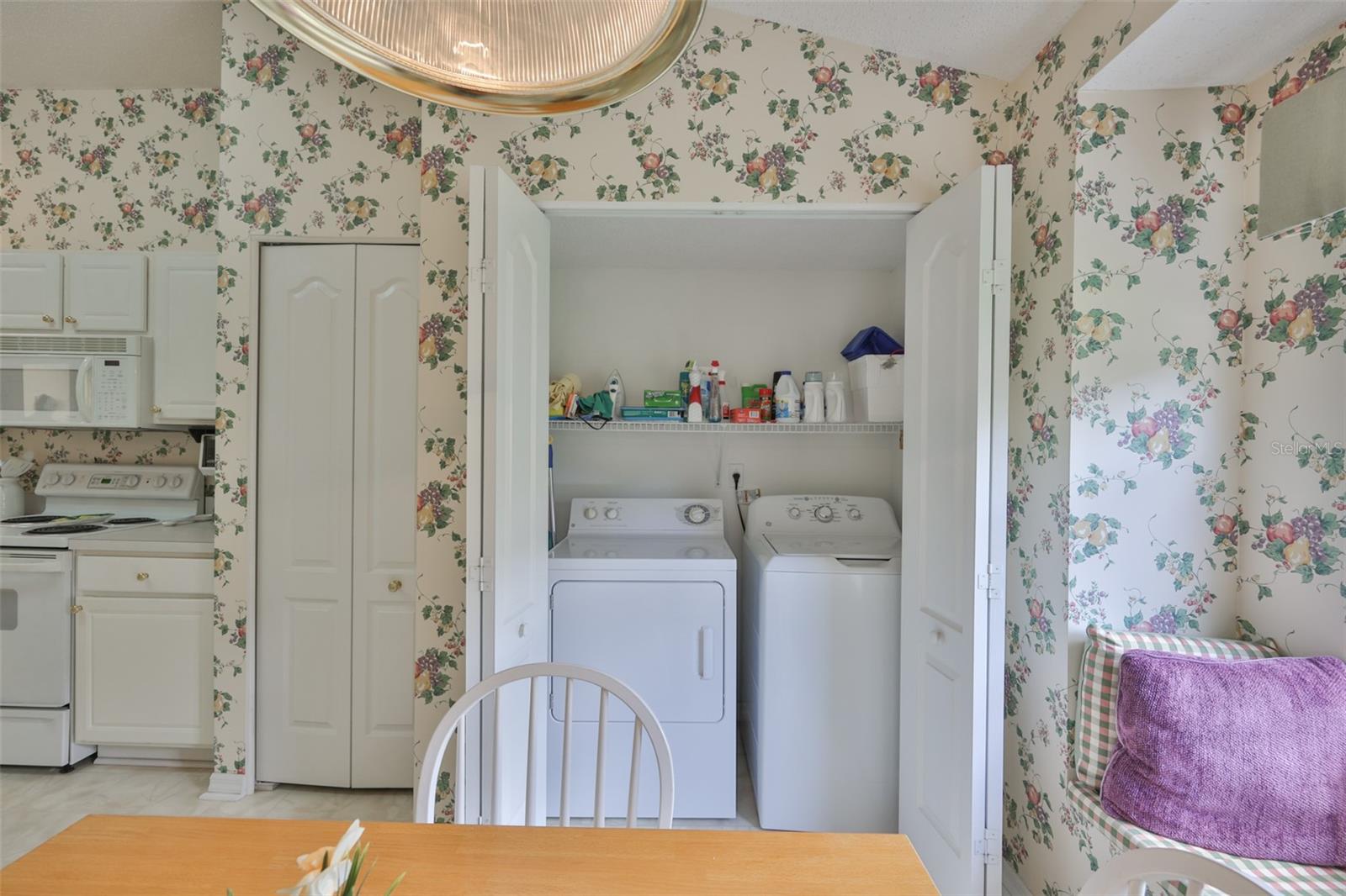 BROOKFIELD CONDO - Residential