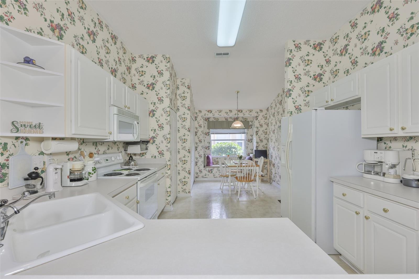 BROOKFIELD CONDO - Residential