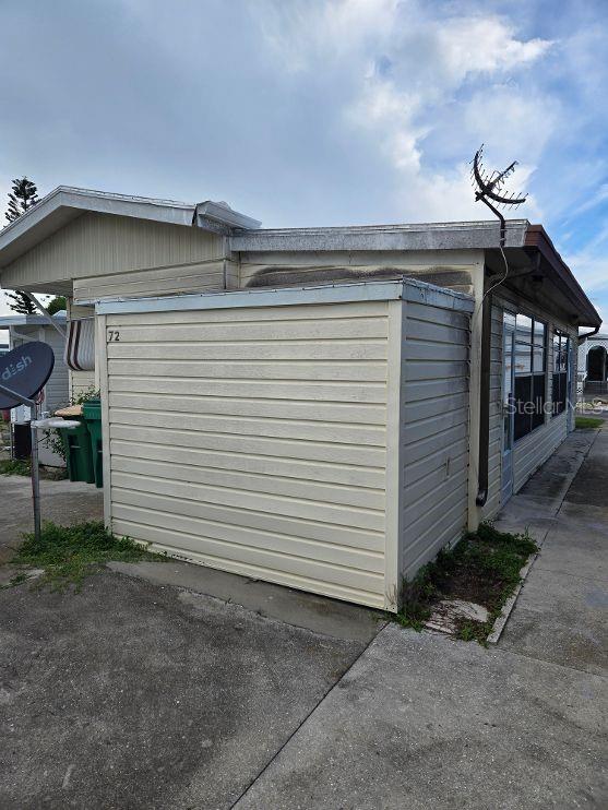 HOLIDAY TRAVEL PARK ENGLEWOOD - Residential