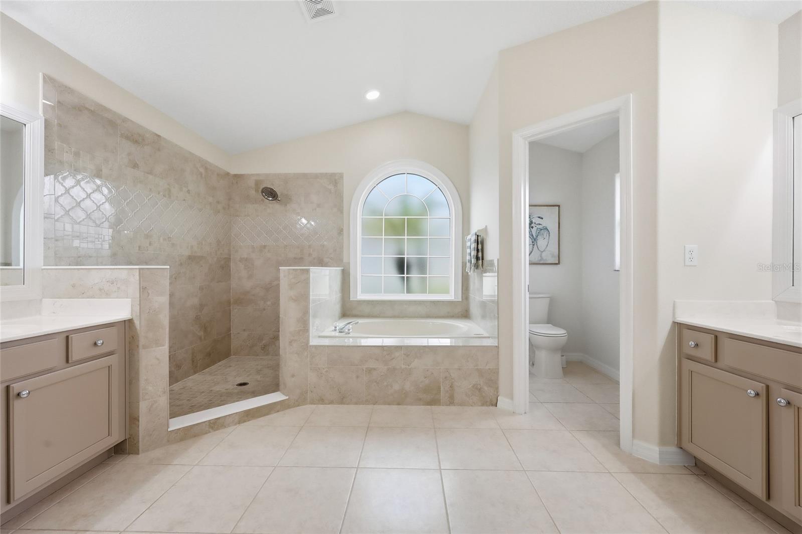 GREATER PINES PH 08 LT 802 - Residential