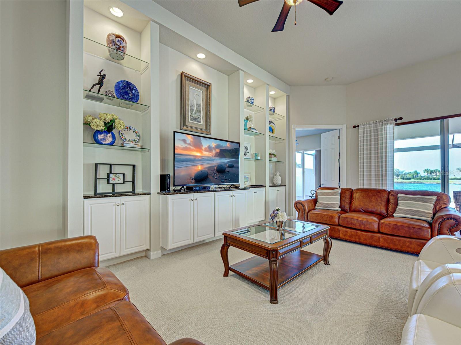 ISLANDWALK/WEST VILLAGE PH 1C - Residential