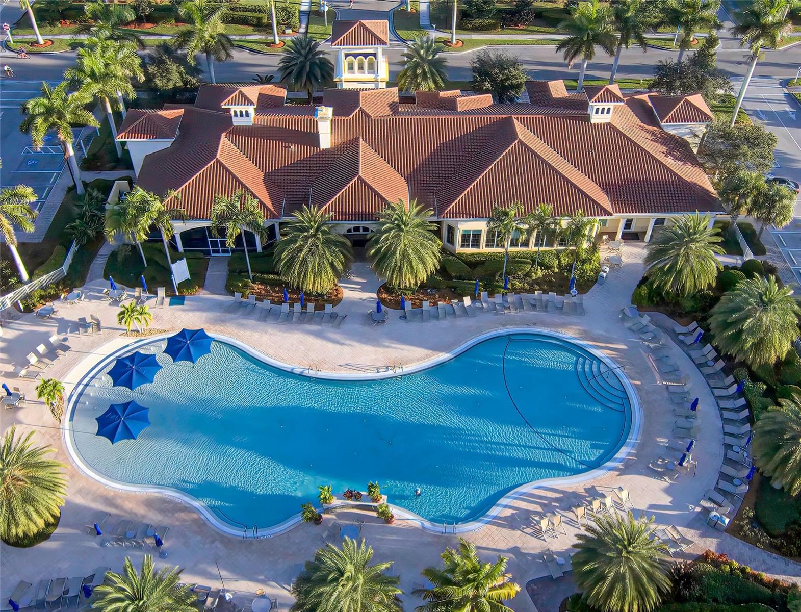 ISLANDWALK/WEST VILLAGE PH 1C - Residential