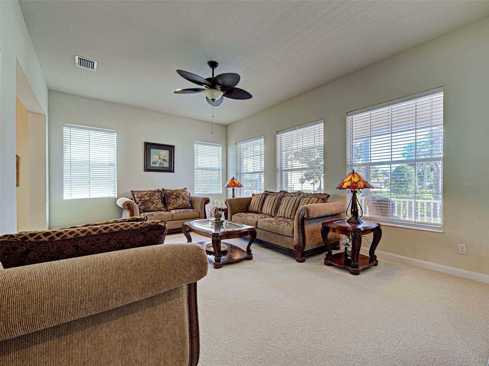 ISLANDWALK/WEST VILLAGE PH 1C - Residential