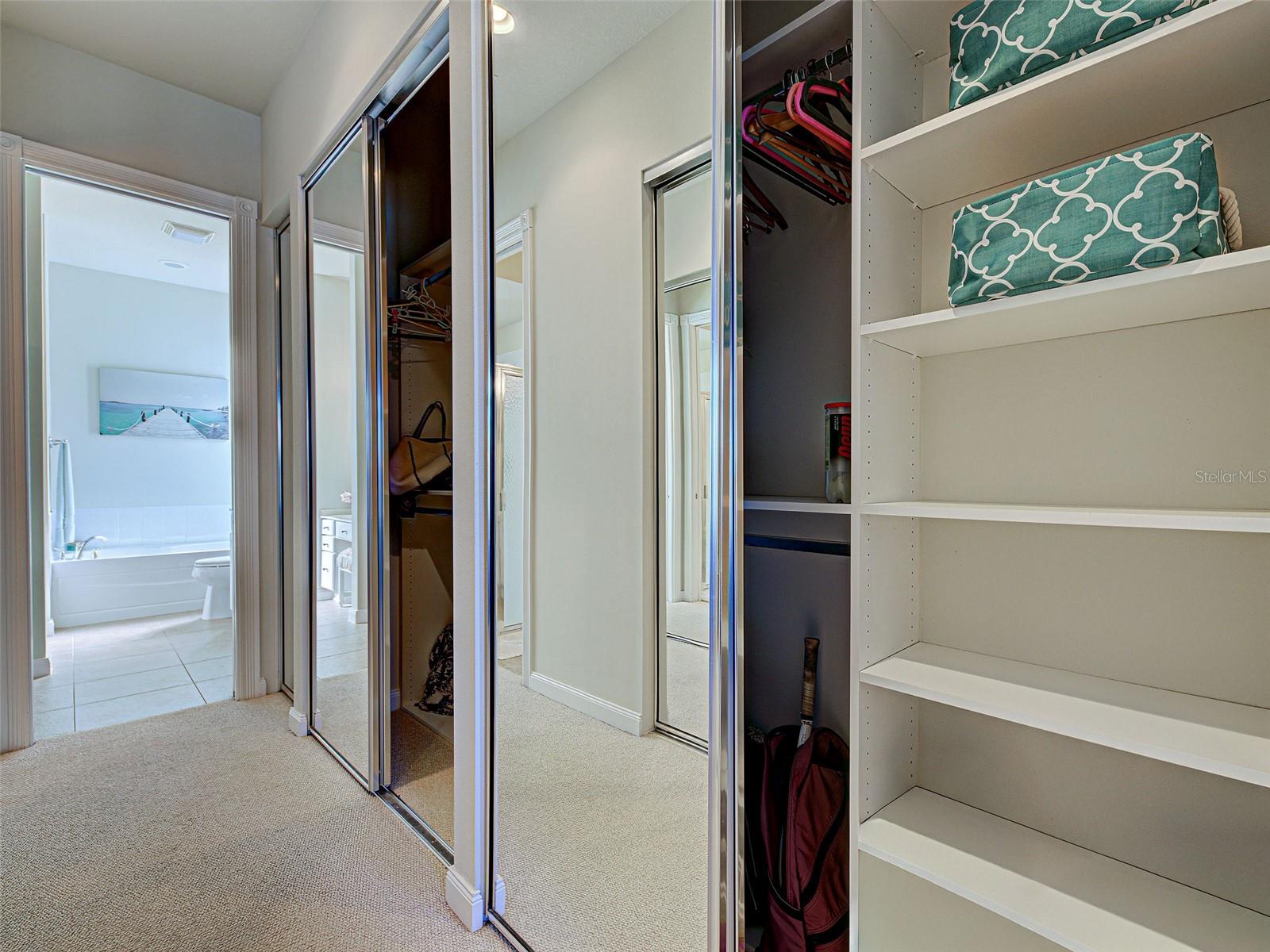 ISLANDWALK/WEST VILLAGE PH 1C - Residential