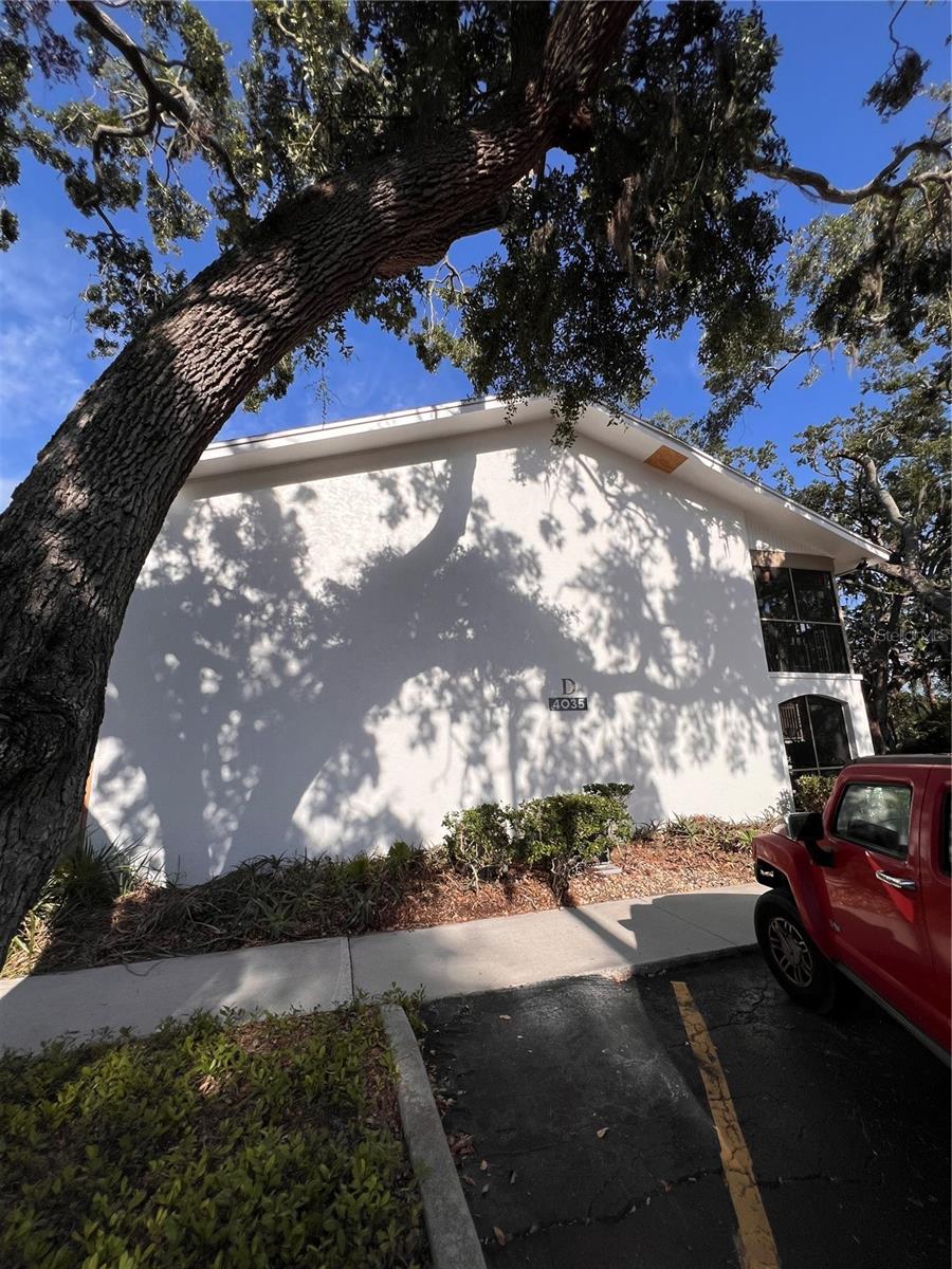 OAKWOOD GARDENS - Residential