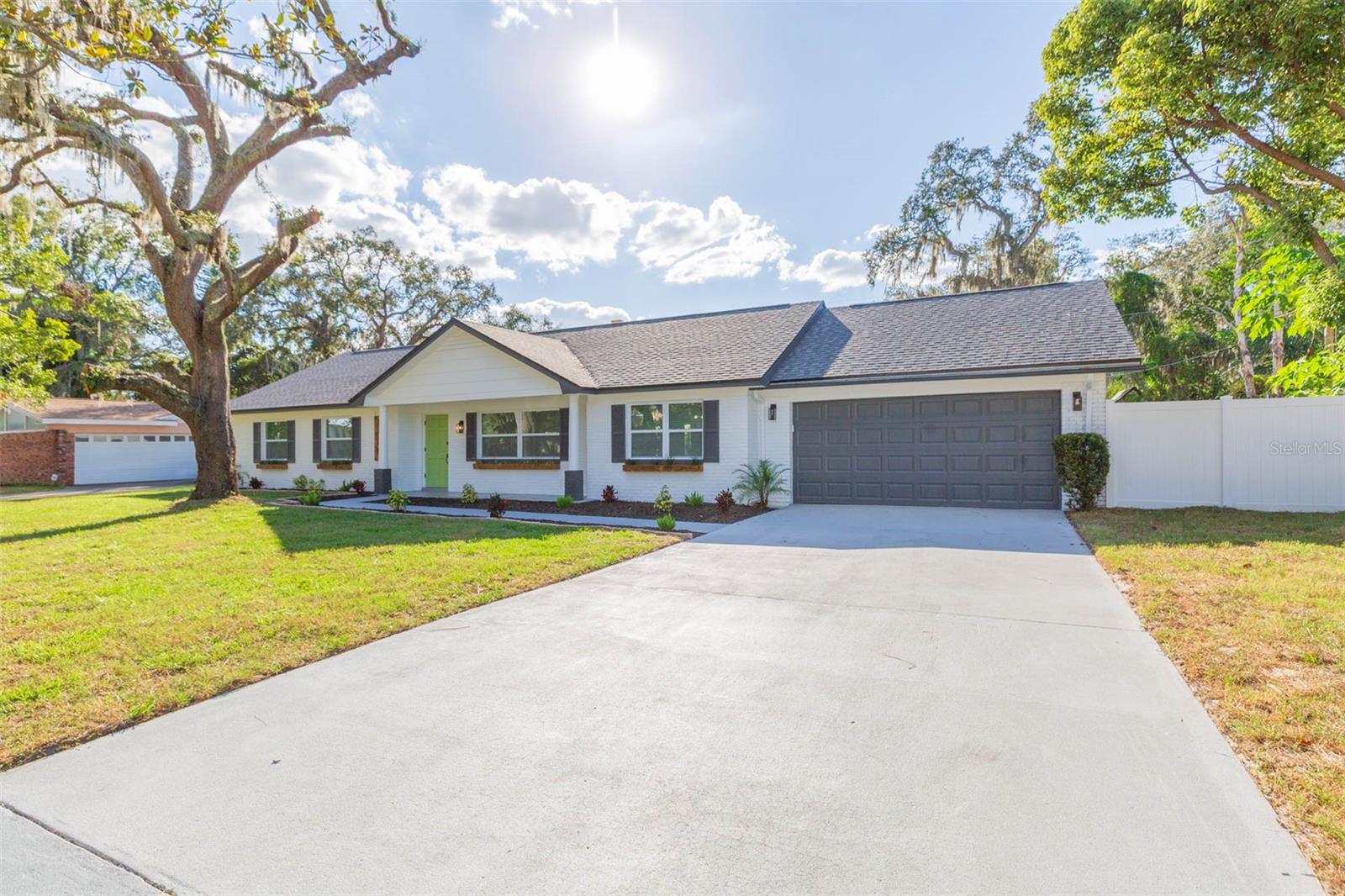 TEMPLE TERRACE BEAUTIFUL - Residential