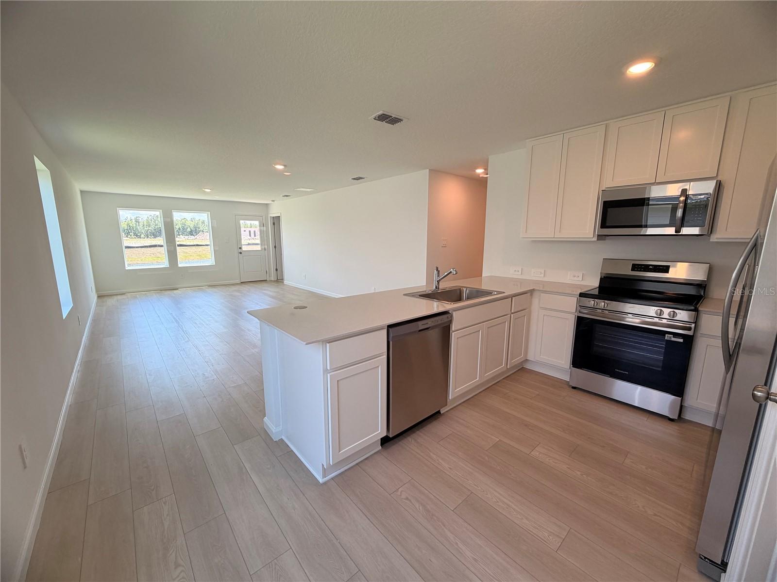 WESTVIEW POD B NBRHD 4 - Residential Lease