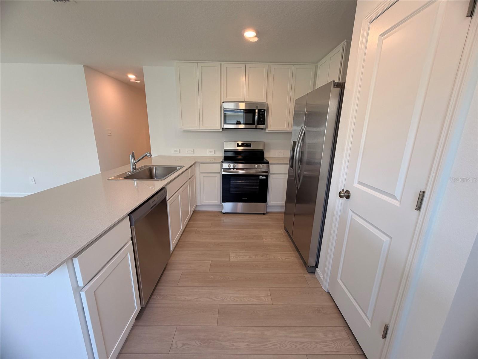 WESTVIEW POD B NBRHD 4 - Residential Lease
