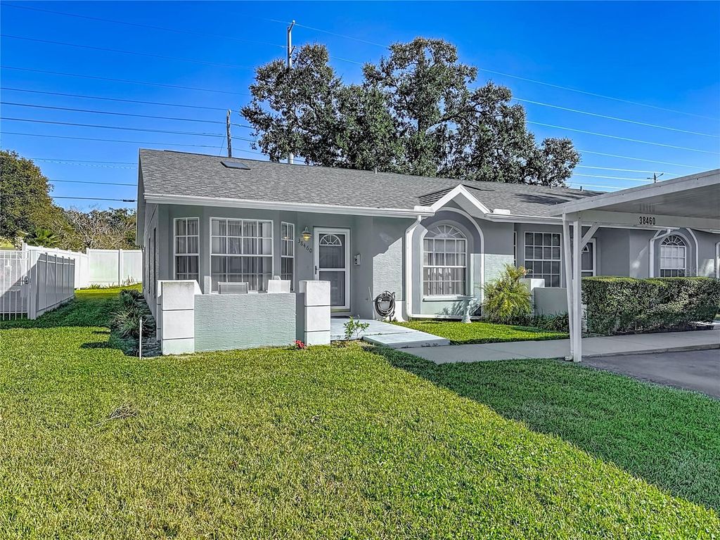 Photo of 38460 Cottonwood Place #38460, Zephyrhills, FL 33542 (MLS # L4958957)