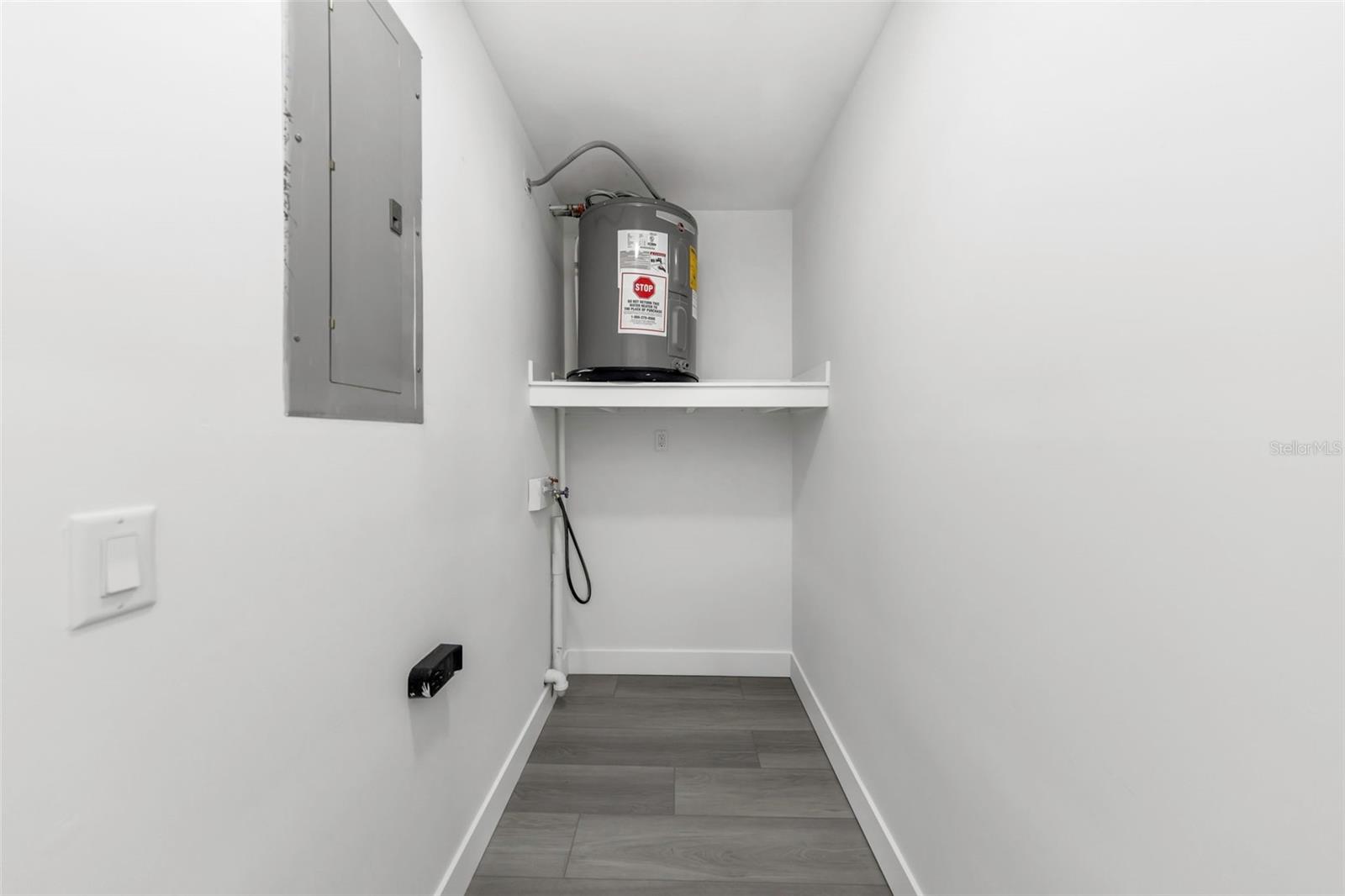 COLONIAL PARKS SUB - Residential