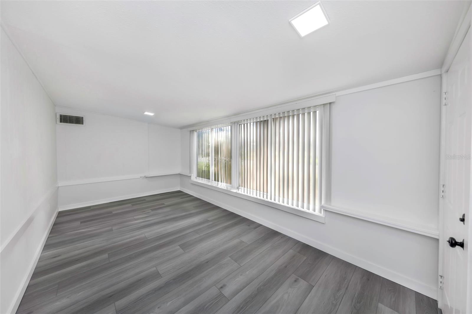 COLONIAL PARKS SUB - Residential